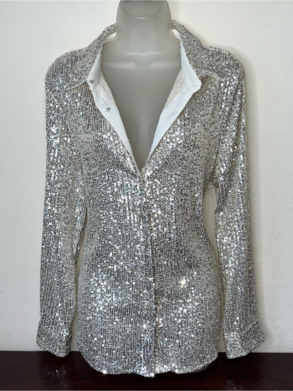 CeCe Champagne Silver Sequin Top Button Down Shirt Long Sleeve Sparkly Party L - Picture 2 of 15